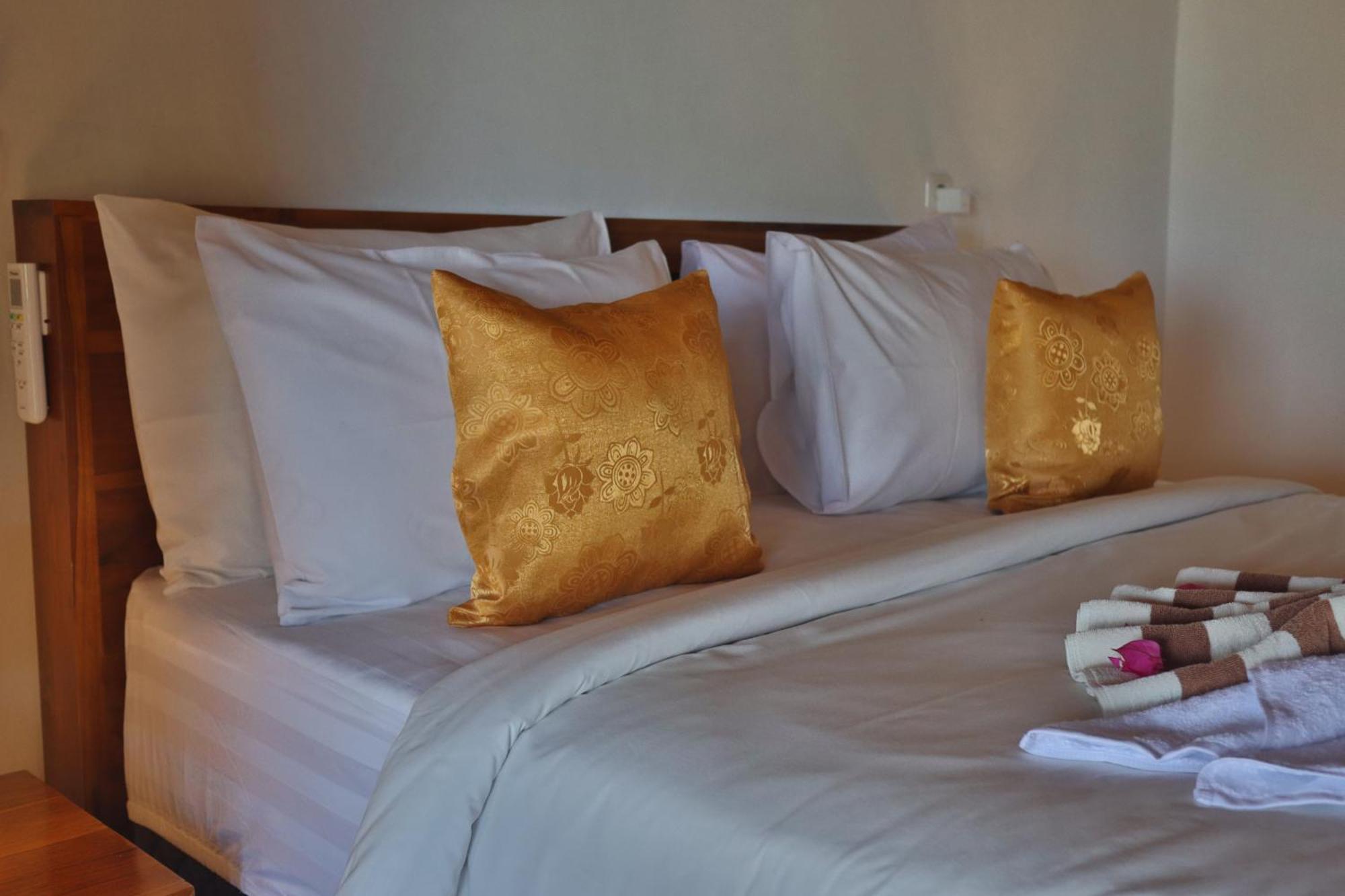Sebuluh Sunset Hill Hotel Batumadeg Værelse billede