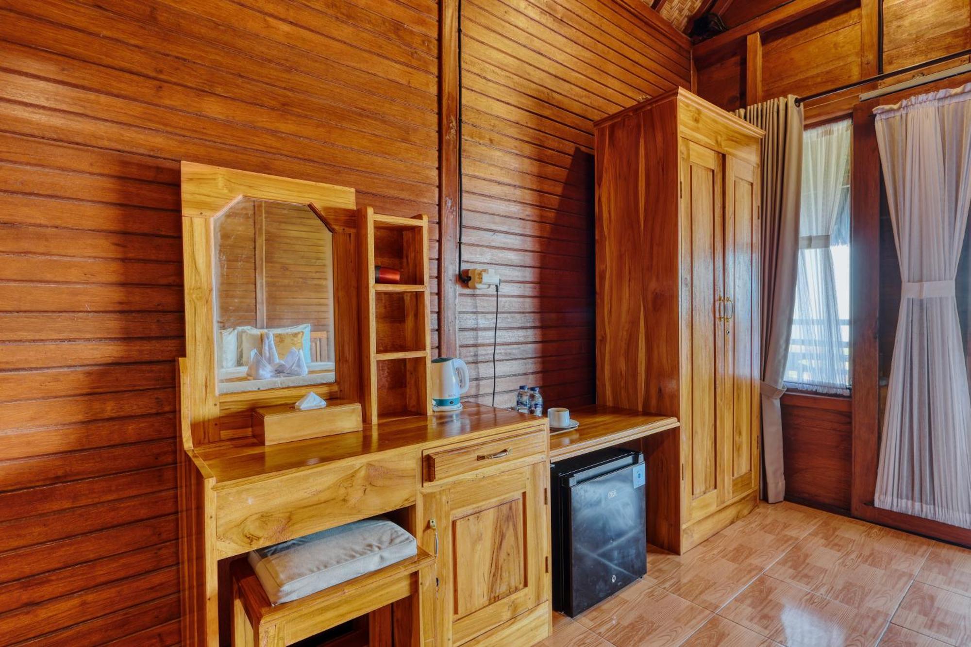 Sebuluh Sunset Hill Hotel Batumadeg Værelse billede