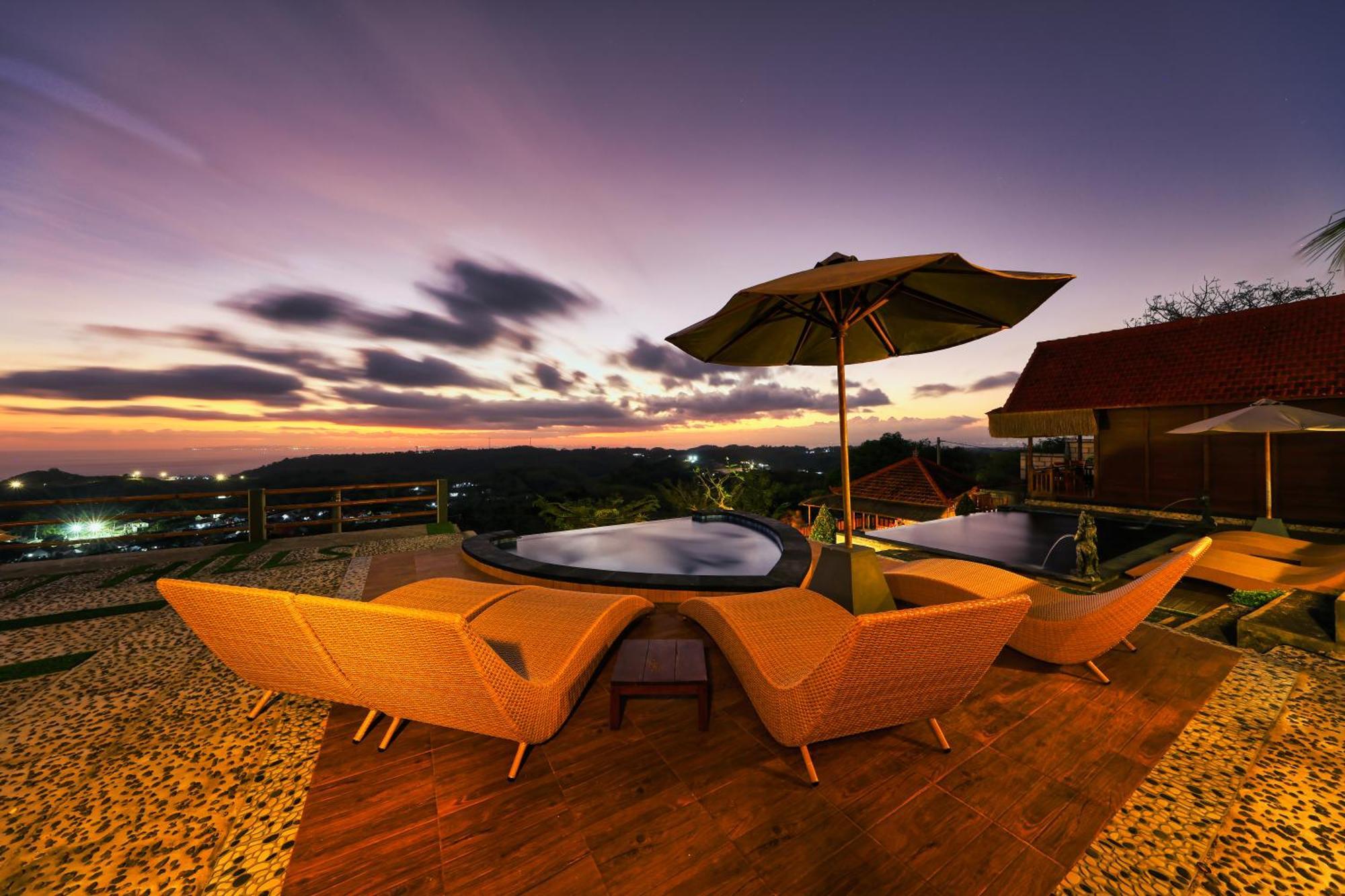 Sebuluh Sunset Hill Hotel Batumadeg Eksteriør billede